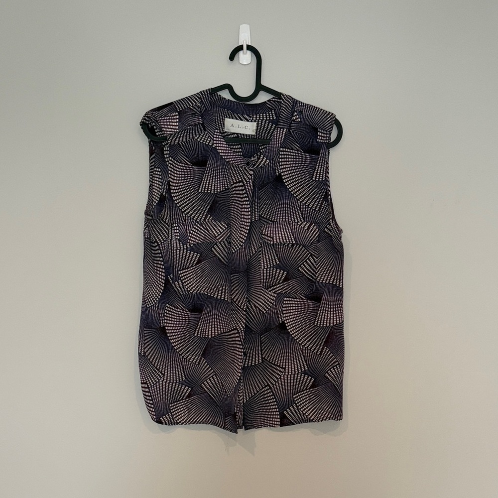 A.L.C. Sleeveless Fan-Print Blouse in Navy & Light Pink
